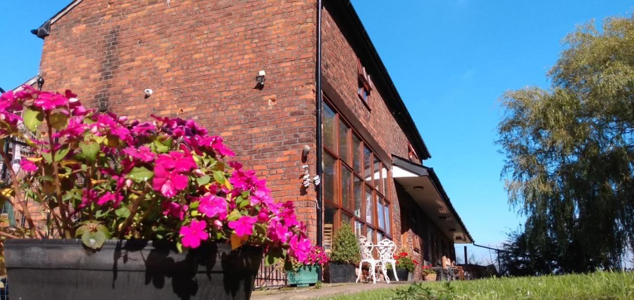 Brook Barn B&B Hale  Buitenkant foto