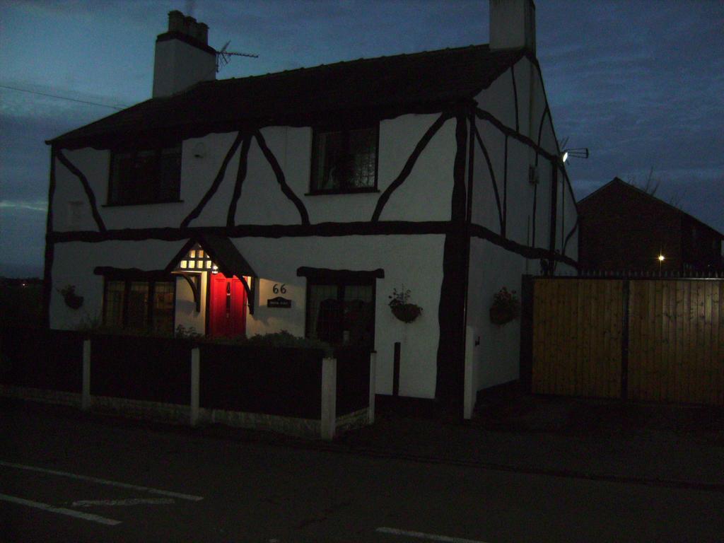 Brook Barn B&B Hale  Buitenkant foto