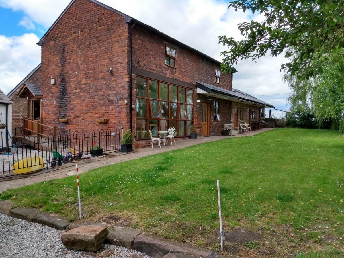 Brook Barn B&B Hale  Buitenkant foto