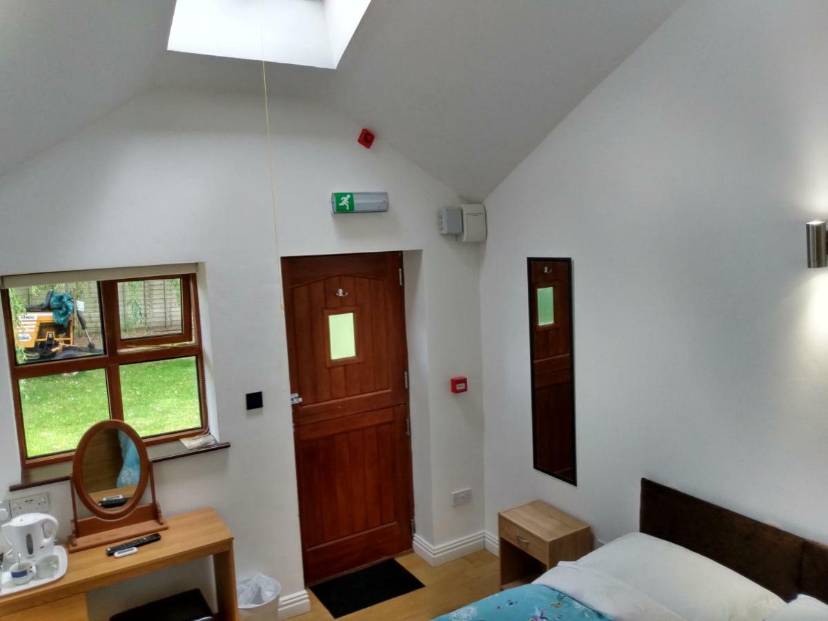 Brook Barn B&B Hale  Buitenkant foto