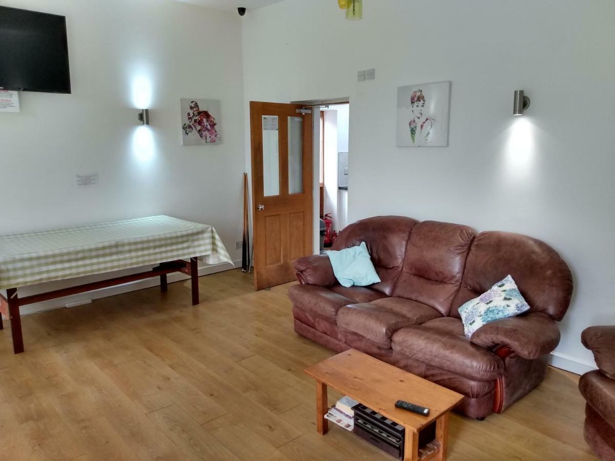 Brook Barn B&B Hale  Buitenkant foto